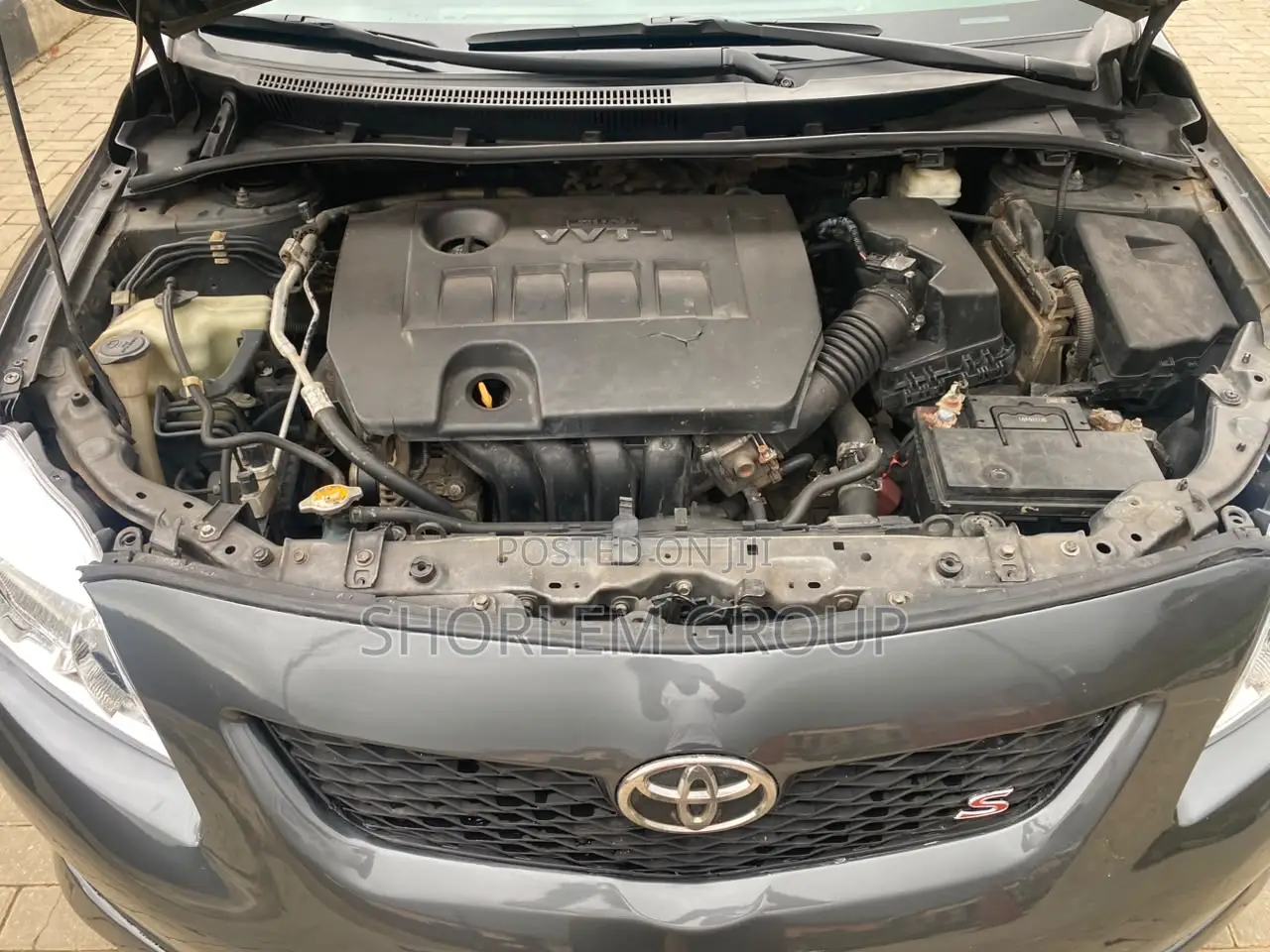 Toyota Corolla 2011 Gray