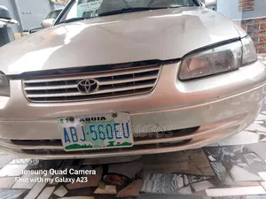 Toyota Camry 2002 Silver