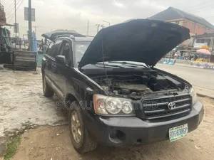 Toyota Highlander 2004 Black