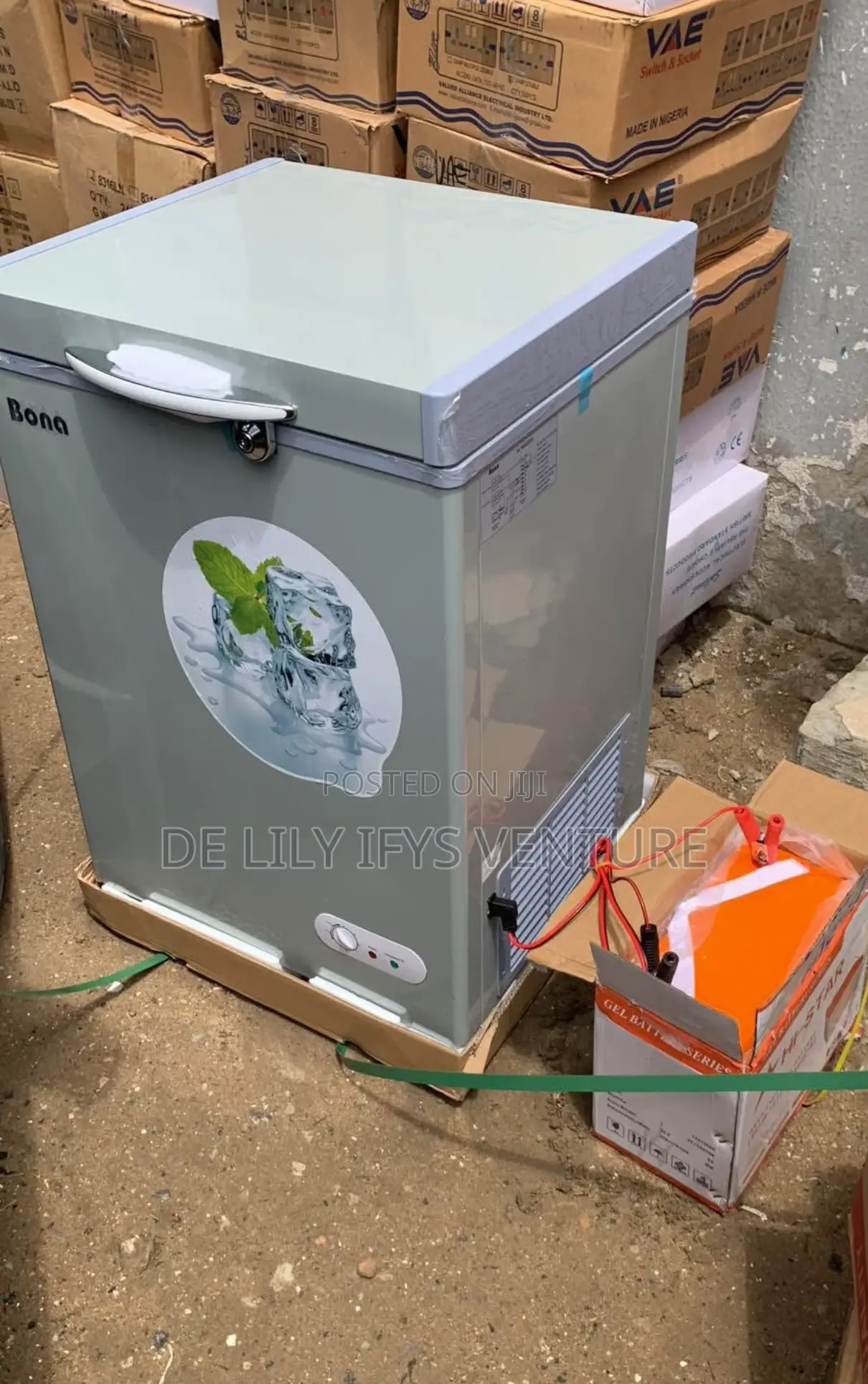 Bona Solar Freezer 168l