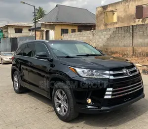 Toyota Highlander 2015 Black