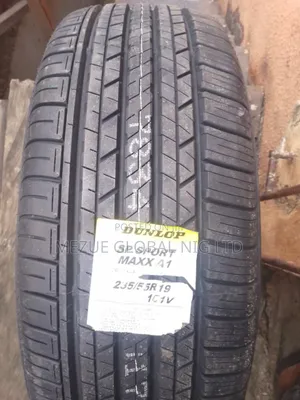 Dunlop Tyre 235/55/19