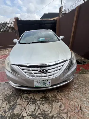 Hyundai Sonata 2012 Silver