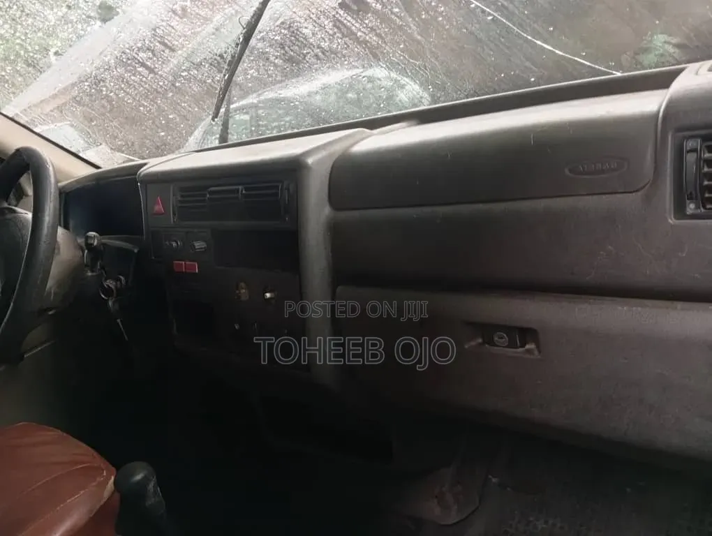 Volkswagen Transporter 1999 White