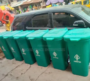 240 Litres Geepee Waste Bin With Tyres.