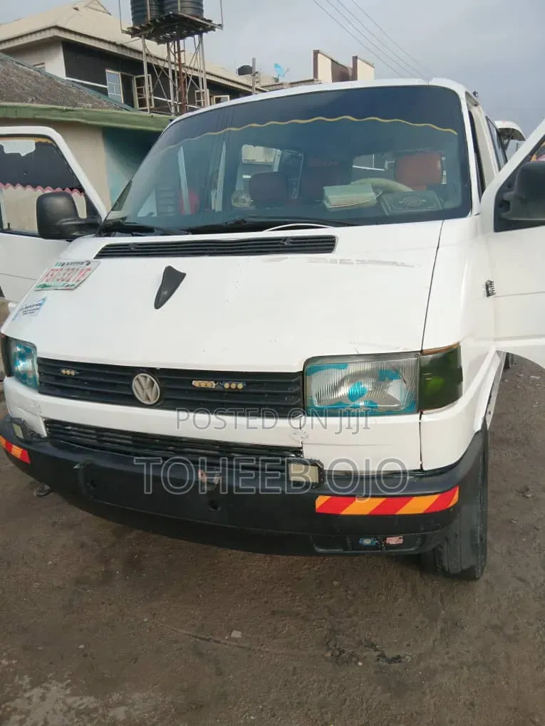 Volkswagen Transporter 1999 White