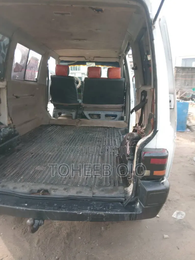 Volkswagen Transporter 1999 White