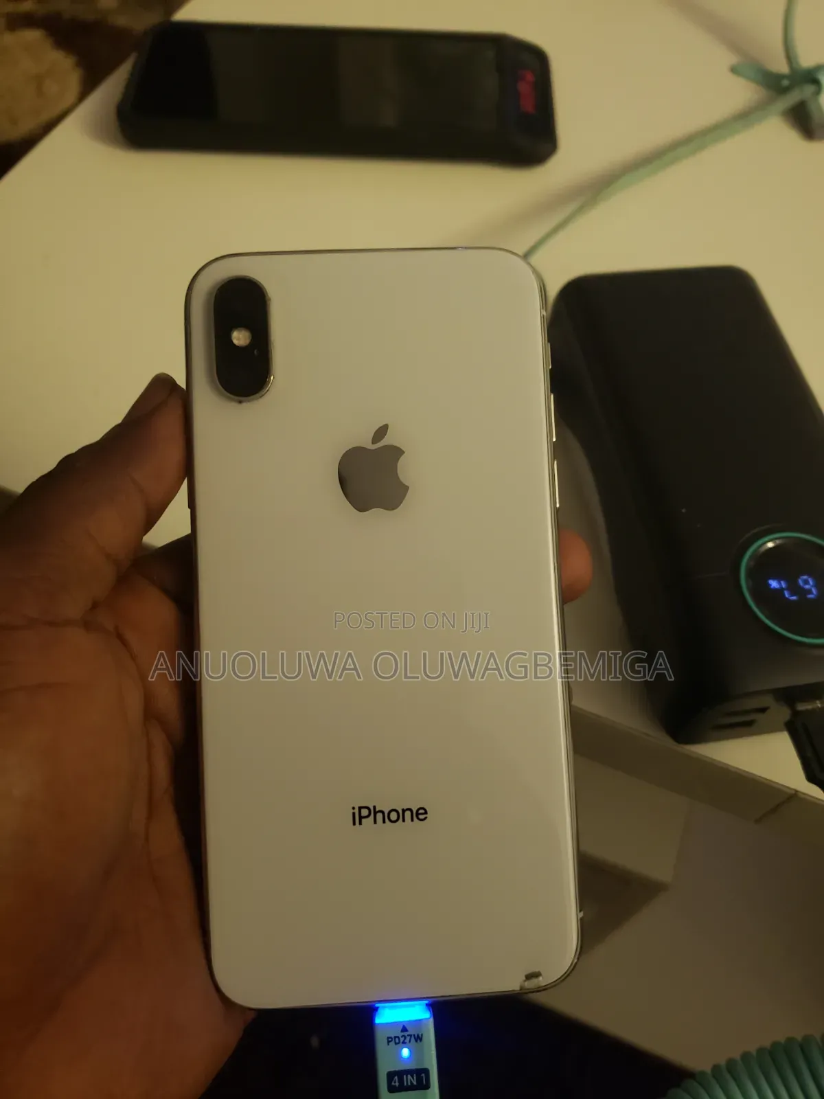 Apple iPhone X 64 GB White