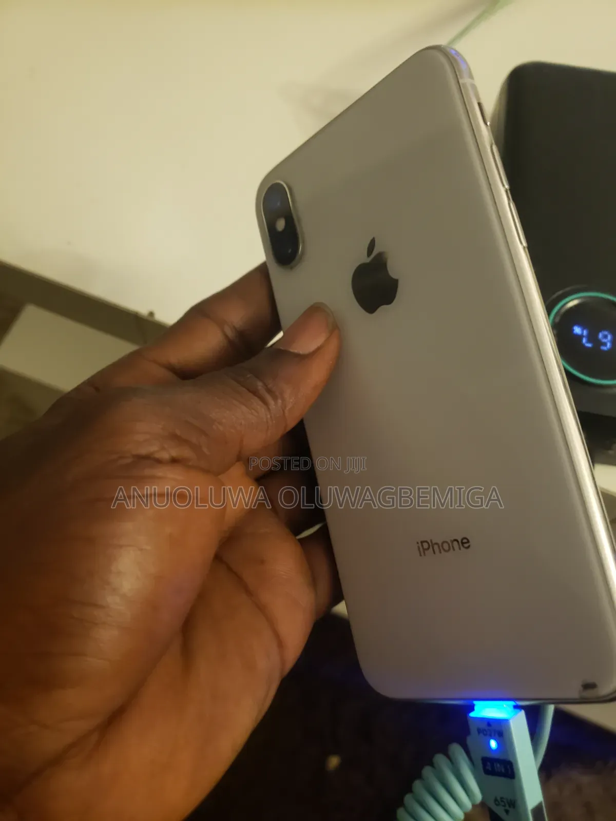 Apple iPhone X 64 GB White