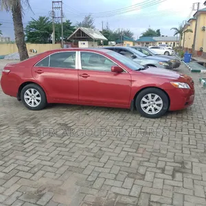 Toyota Camry 2009 Red