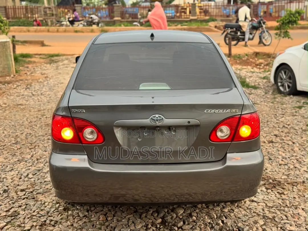 Toyota Corolla 2007 Gray
