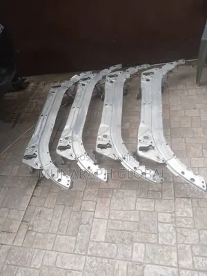 Mercedes Benz Glc, E400 and C300 2018 Model Front Cut.
