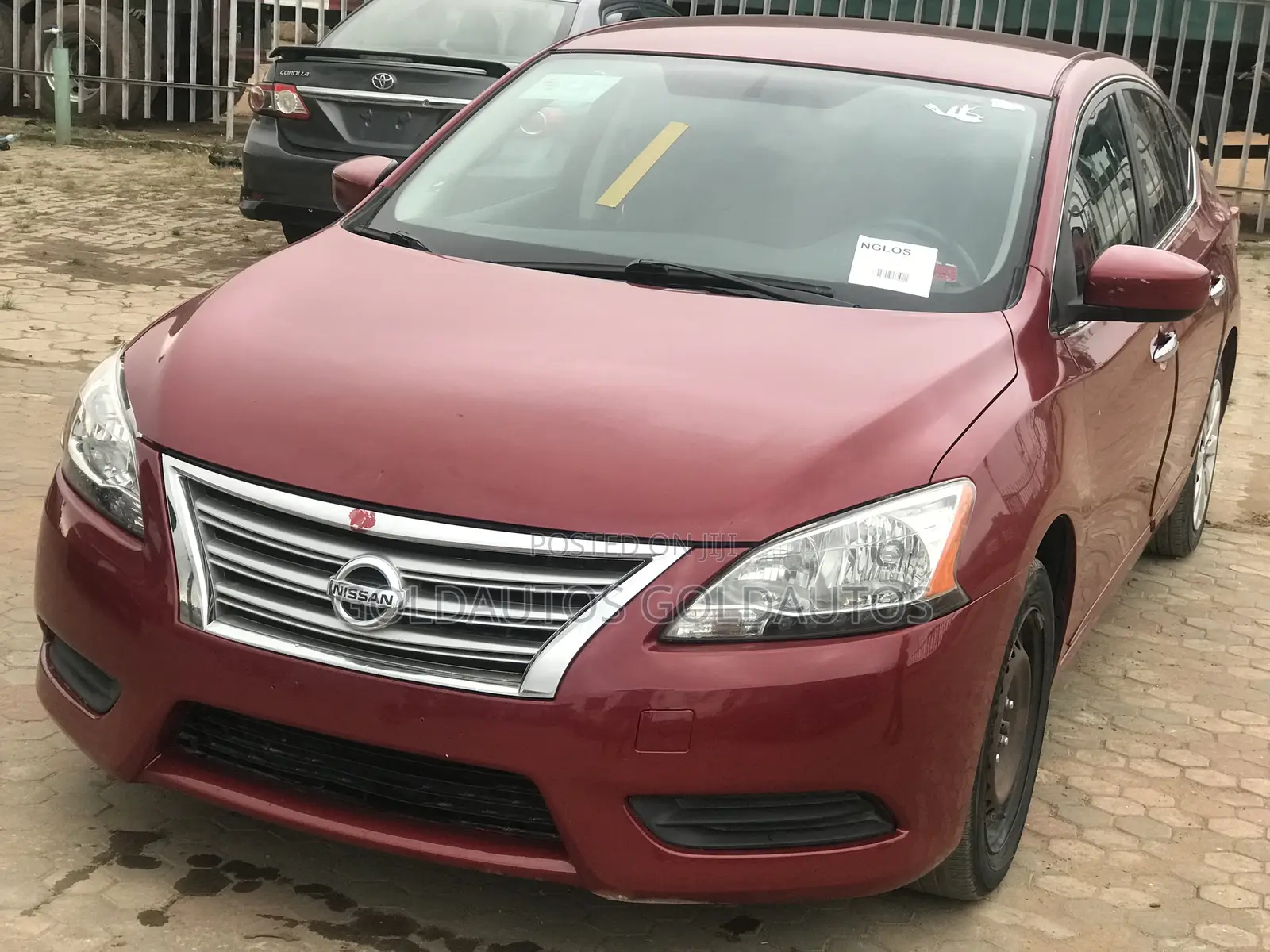 Nissan Sentra 2013 Red