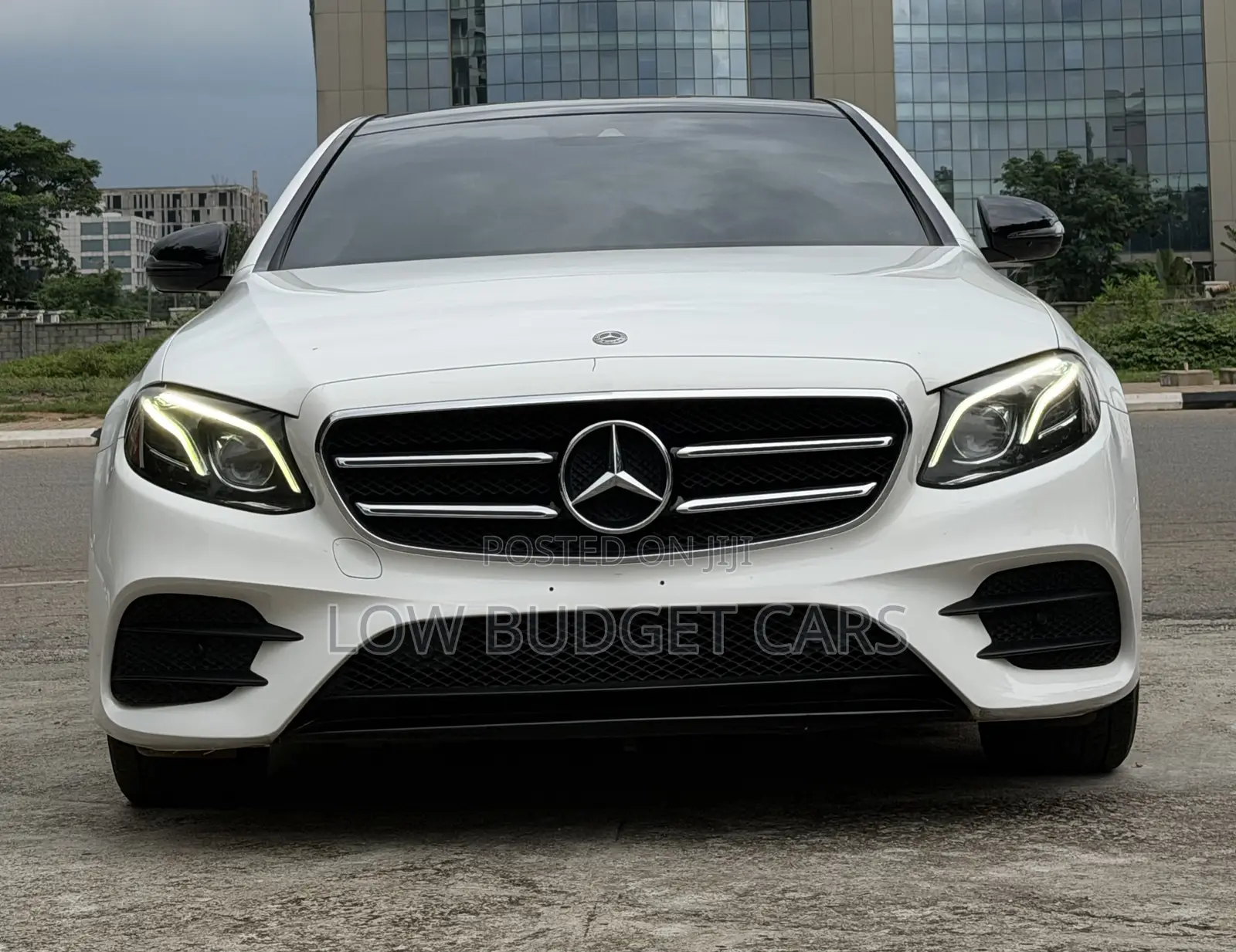 Mercedes-Benz E400 2019 White