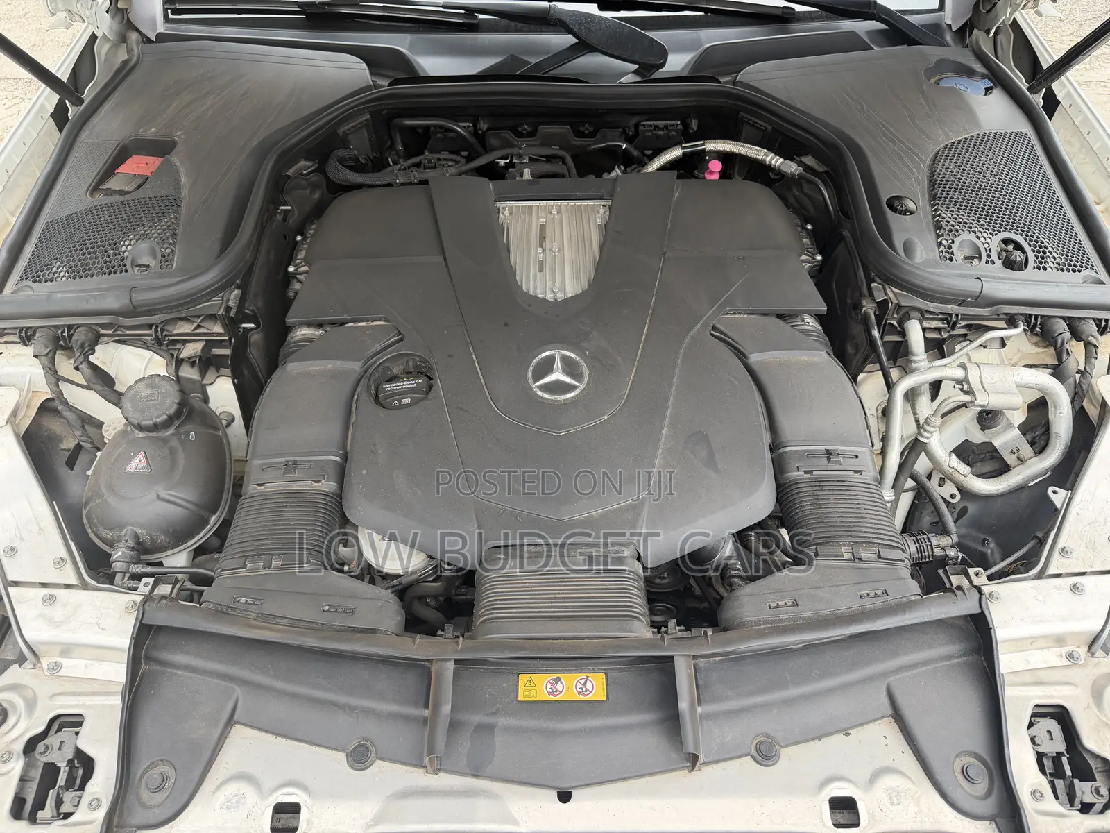 Mercedes-Benz E400 2019 White
