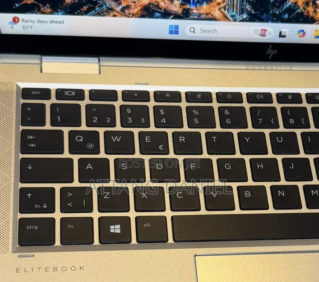 Laptop HP EliteBook 1040 G8 16GB Intel Core i5 SSD 512GB