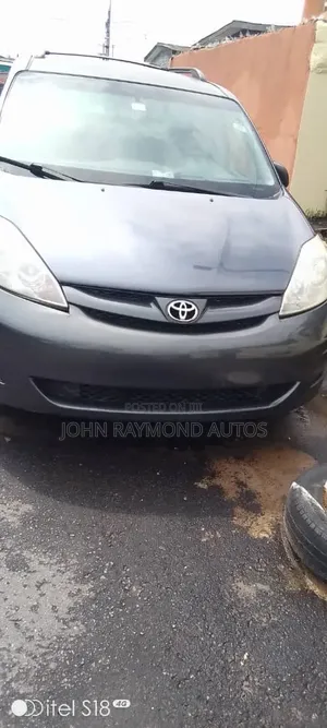 Toyota Sienna 2007 Gray