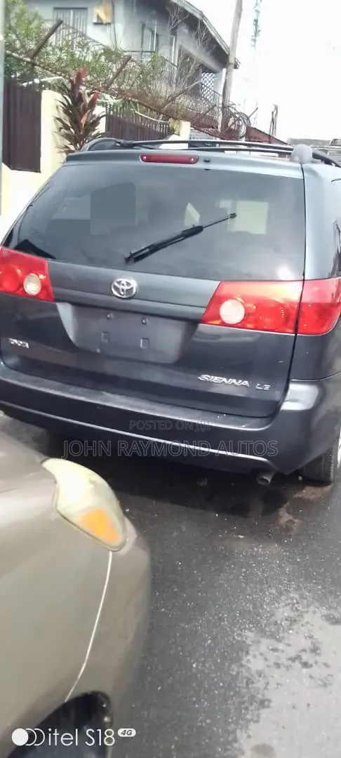 Toyota Sienna 2007 Gray