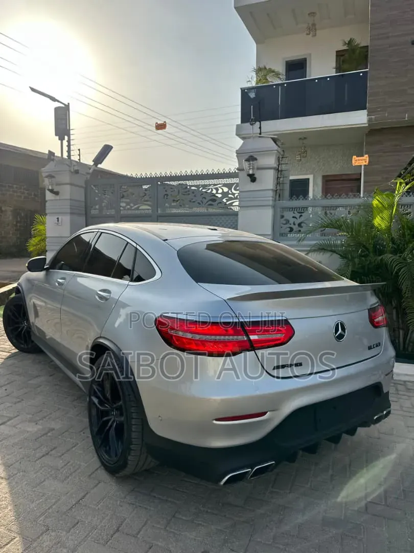Mercedes-Benz GLC-Class 2019 Silver