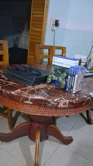 Neat Ps4 Pro 1tb Bundle -2 Camo Controller +4 Disk