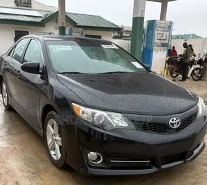 Toyota Camry SE 4dr Sedan (2.5L 4cyl 6A) 2013 Black