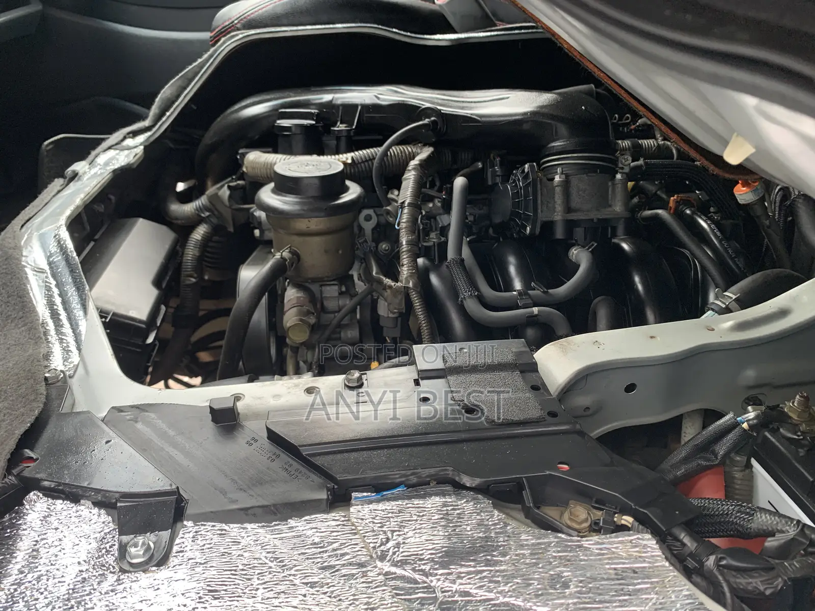 Toyota HiAce 2012 Silver