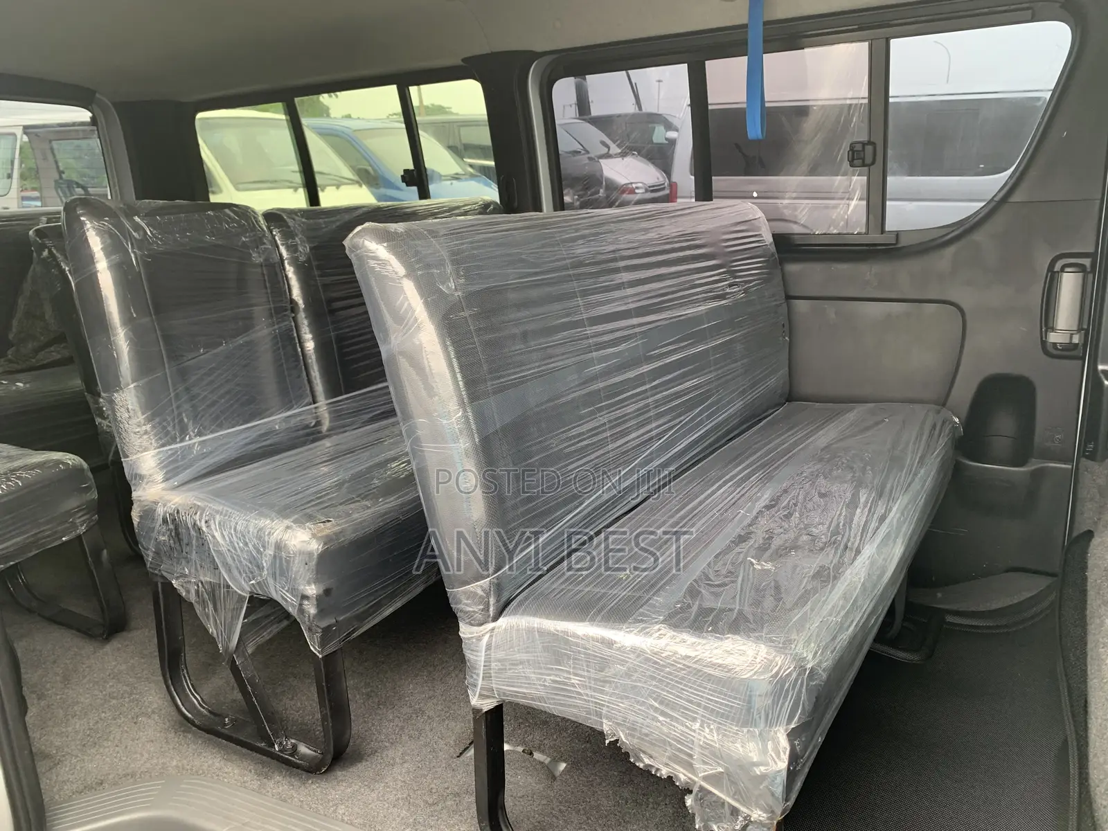 Toyota HiAce 2012 Silver