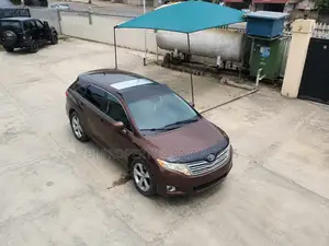 Toyota Venza AWD 2011 Brown
