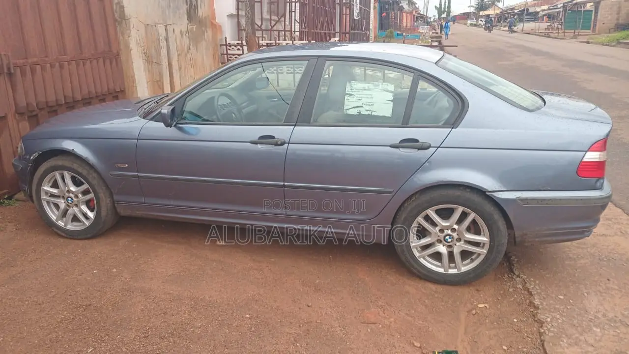 BMW 1 Series 2004 Blue