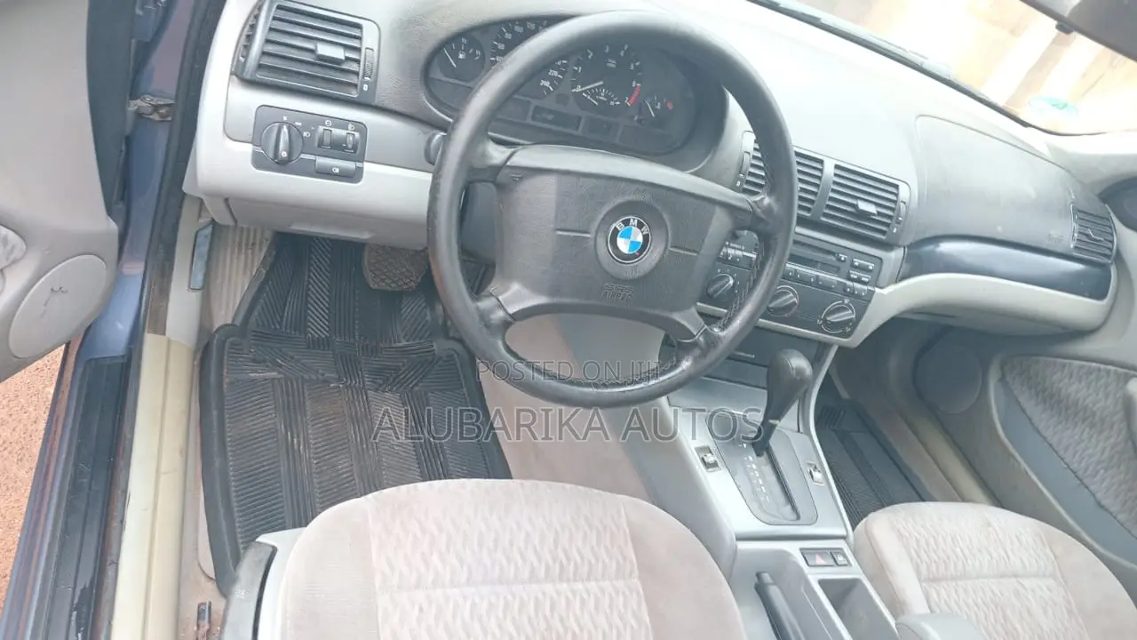 BMW 1 Series 2004 Blue