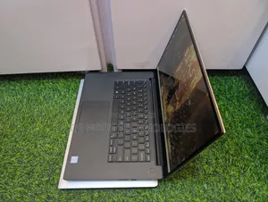 Laptop Dell XPS 15 7590 16GB Intel Core i7 SSD 256GB