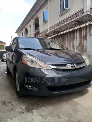 Toyota Sienna 2008 Gray