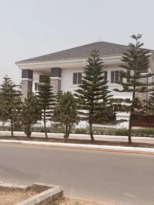 Furnished 8bdrm Mansion in Guzape Residents for sale