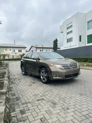 Toyota Venza AWD 2012 Brown