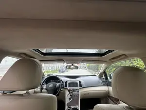 Toyota Venza AWD 2012 Brown