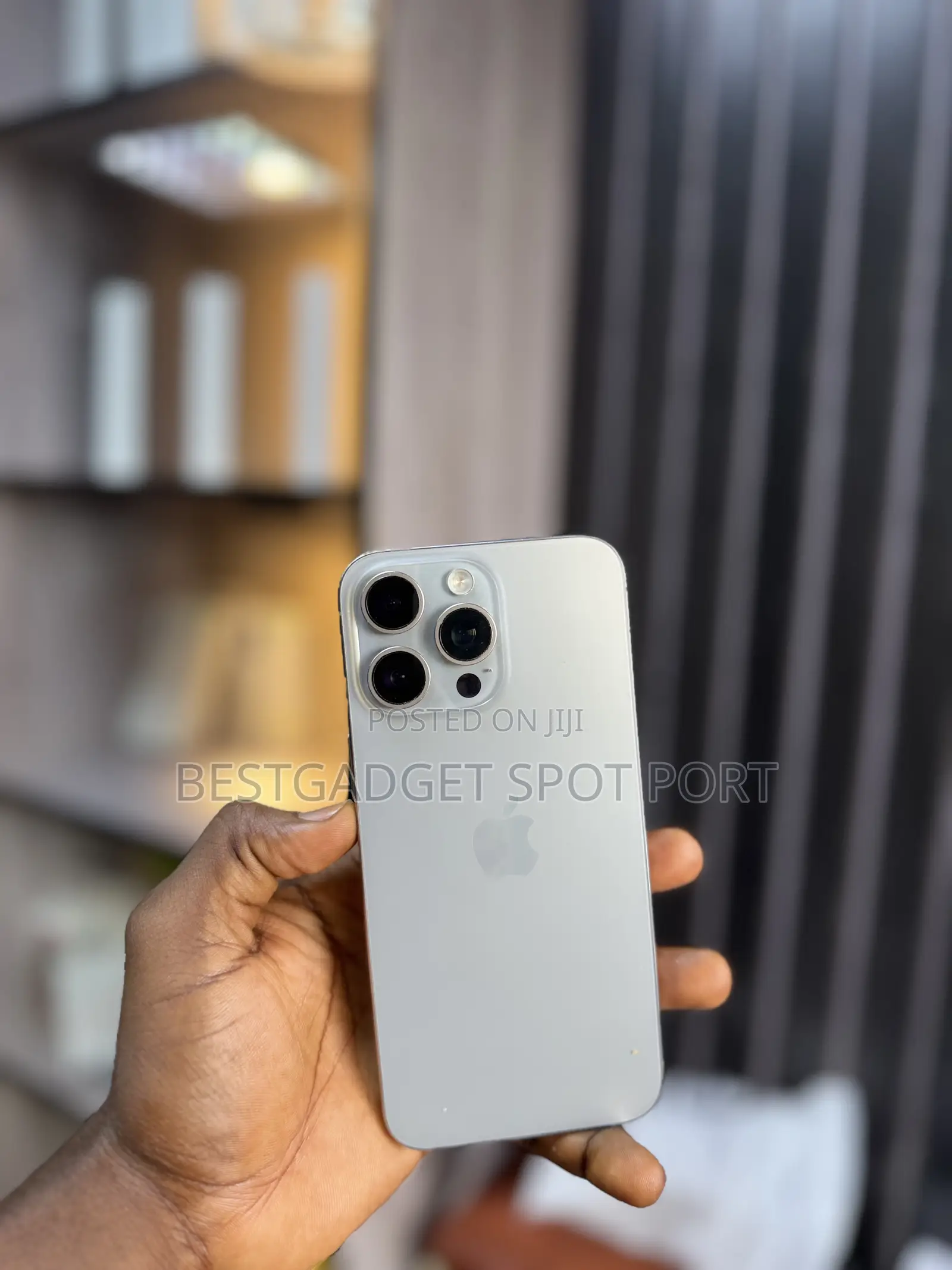 Apple iPhone 15 Pro Max 256 GB