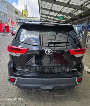 Toyota Highlander Limited Platinum 4x4 V6 (3.5L 6cyl 8A) 2017 Black