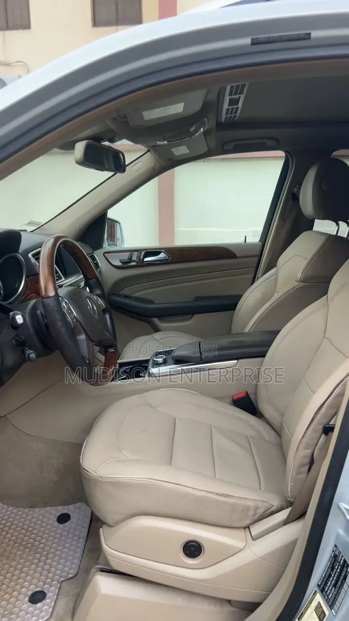 Mercedes-Benz M Class 2012 Silver