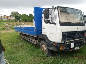 Mercedes Benz 814