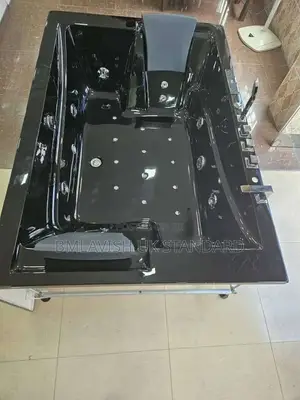 Double Black Jacuzzi With Complete Accessories