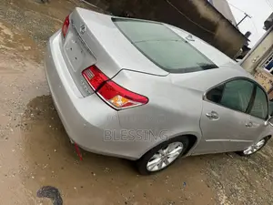 Lexus ES 350 2011 Silver