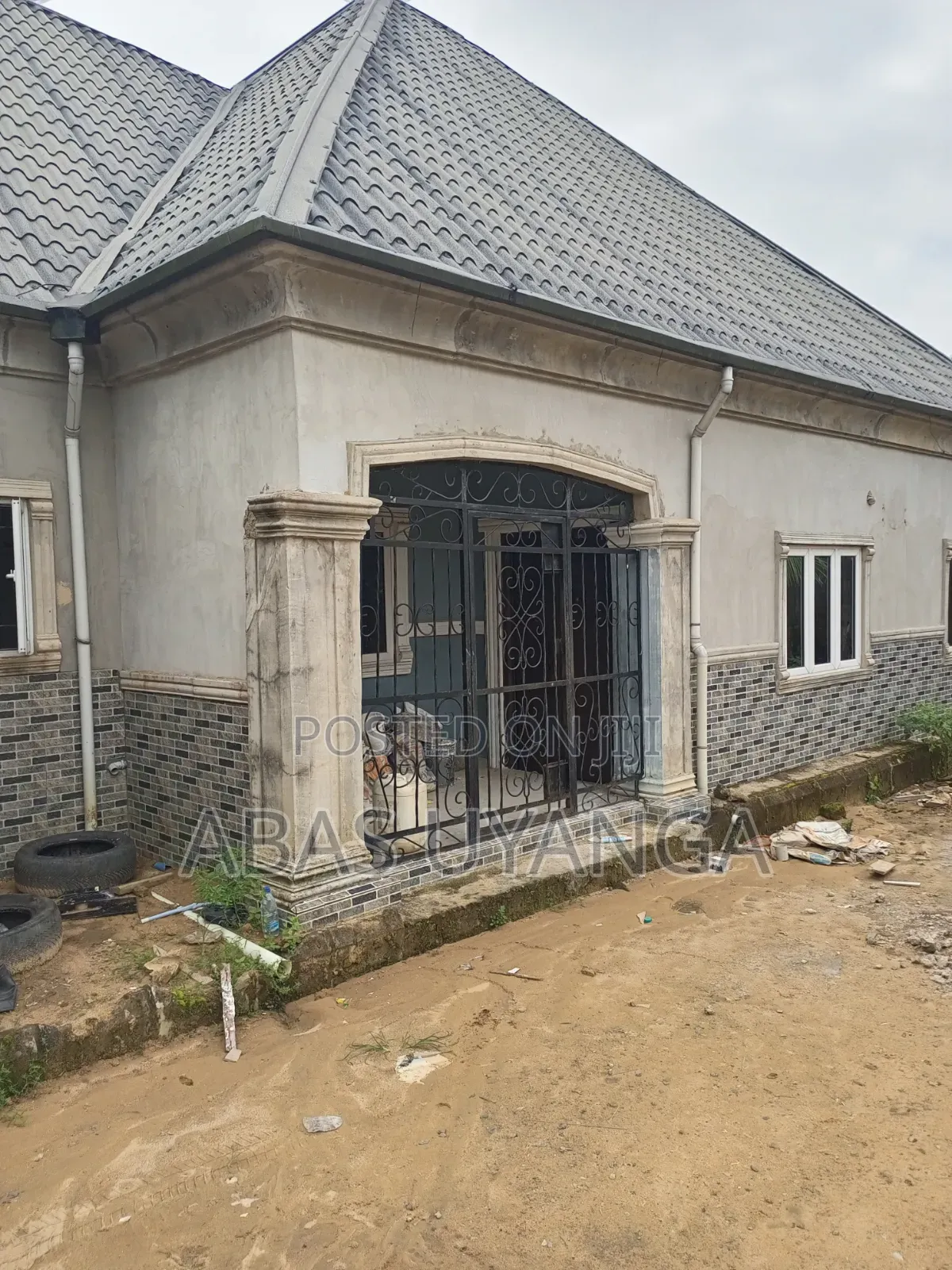 2bdrm Block of Flats in Calabar for rent