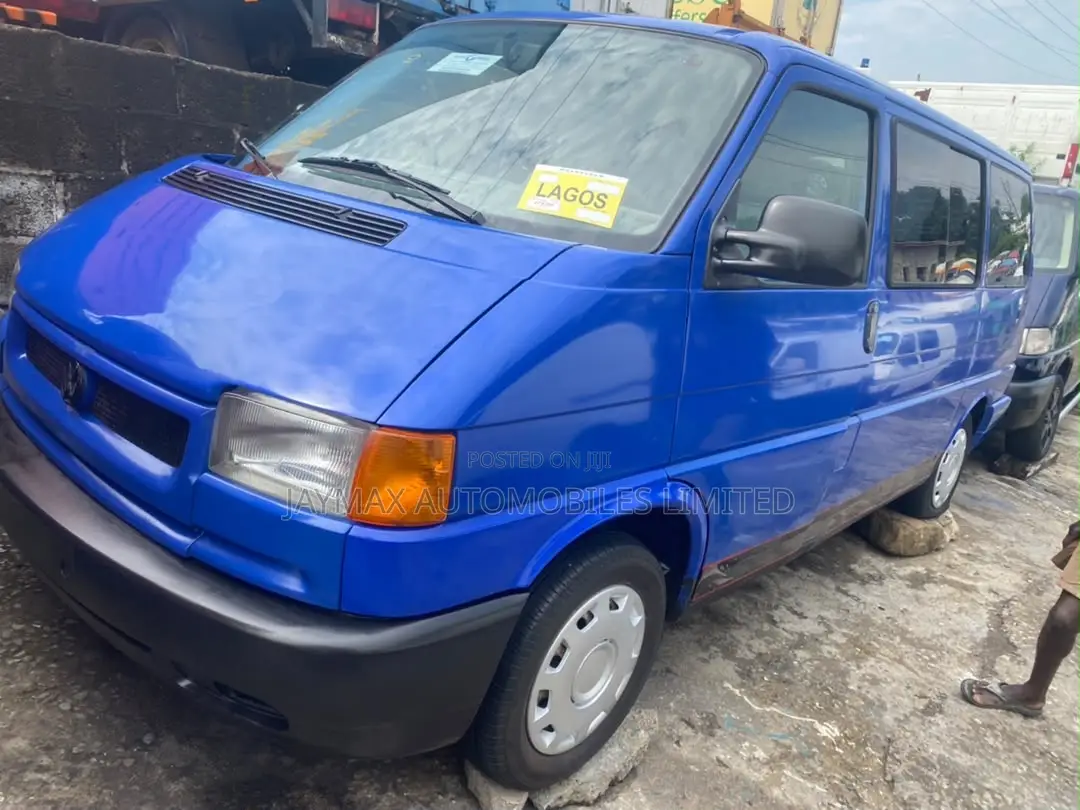 Volkswagen Transporter 2005 Blue
