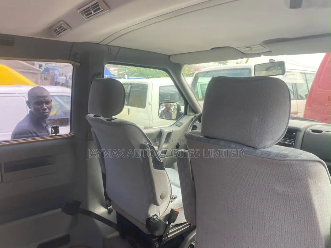Volkswagen Transporter 2005 Blue