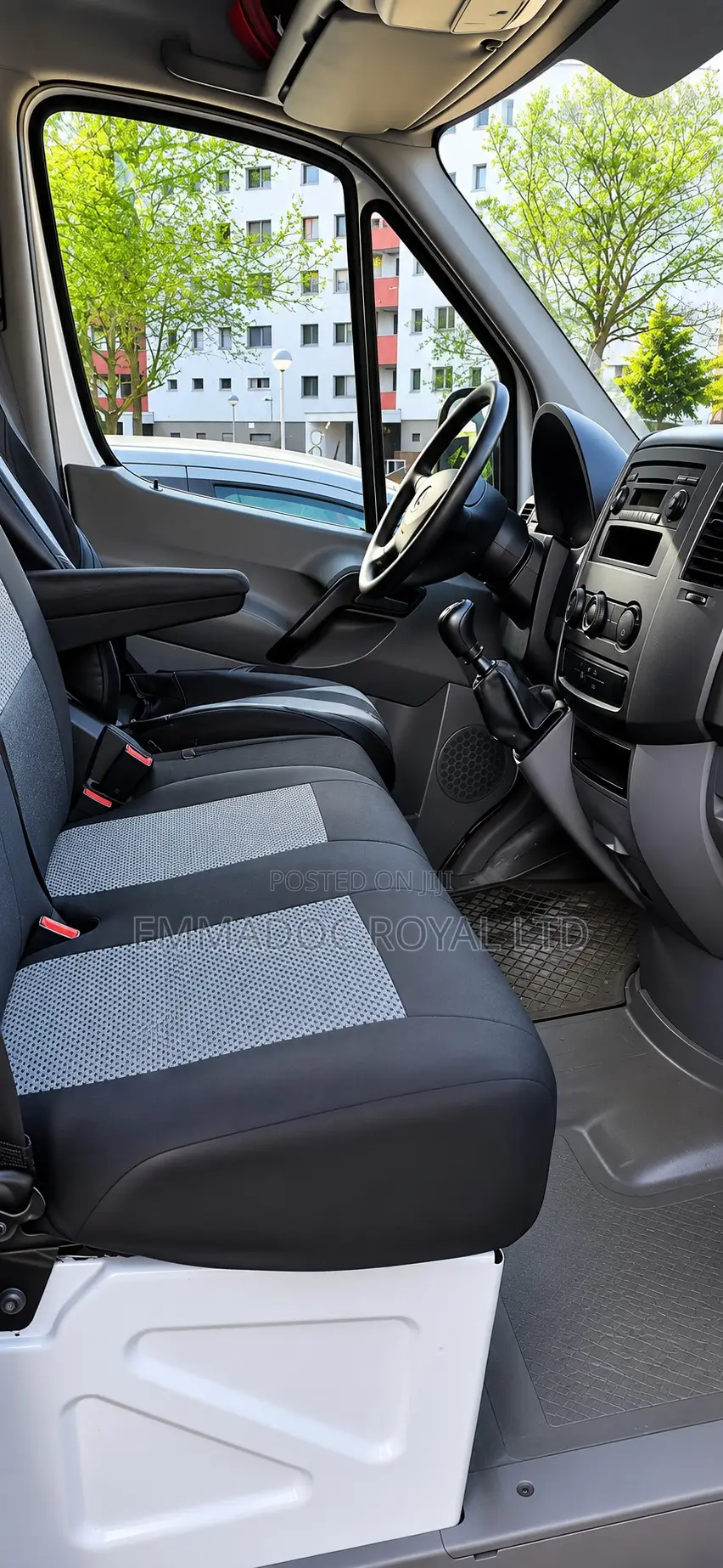 Mercedes-Benz Sprinter 2011 White