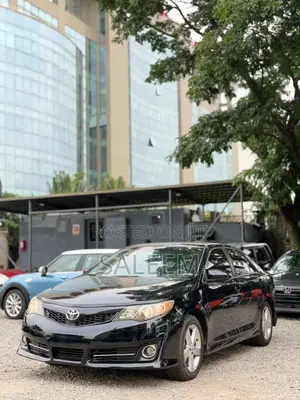 Toyota Camry SE 4dr Sedan (2.5L 4cyl 6A) 2014 Black