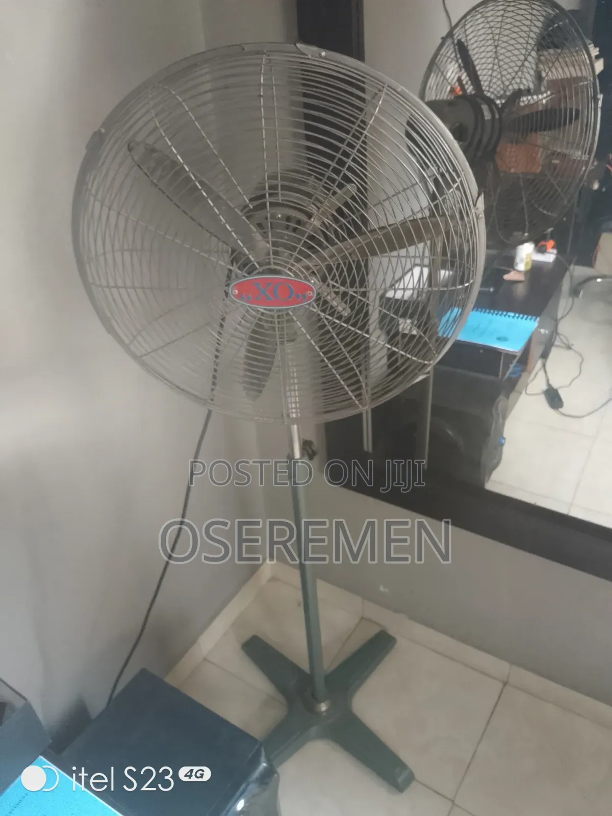 18" Ox Standing Fan