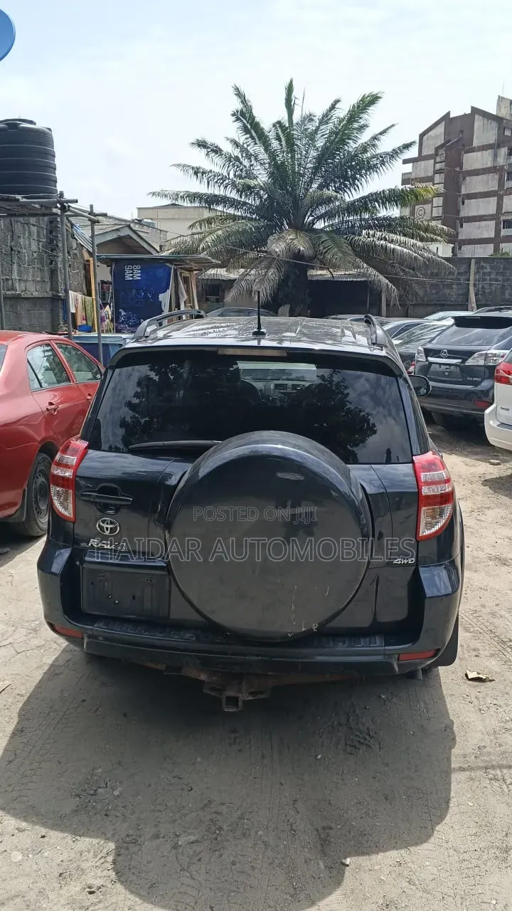 Toyota RAV4 2012 Black