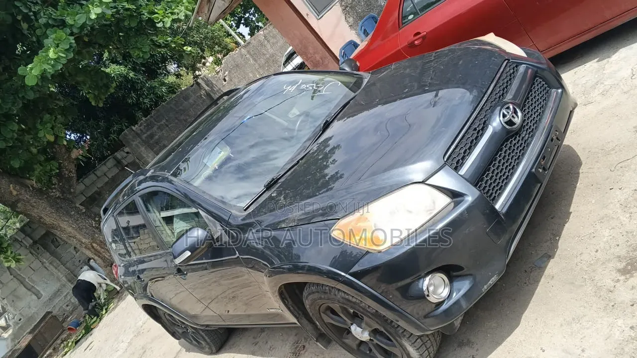 Toyota RAV4 2012 Black