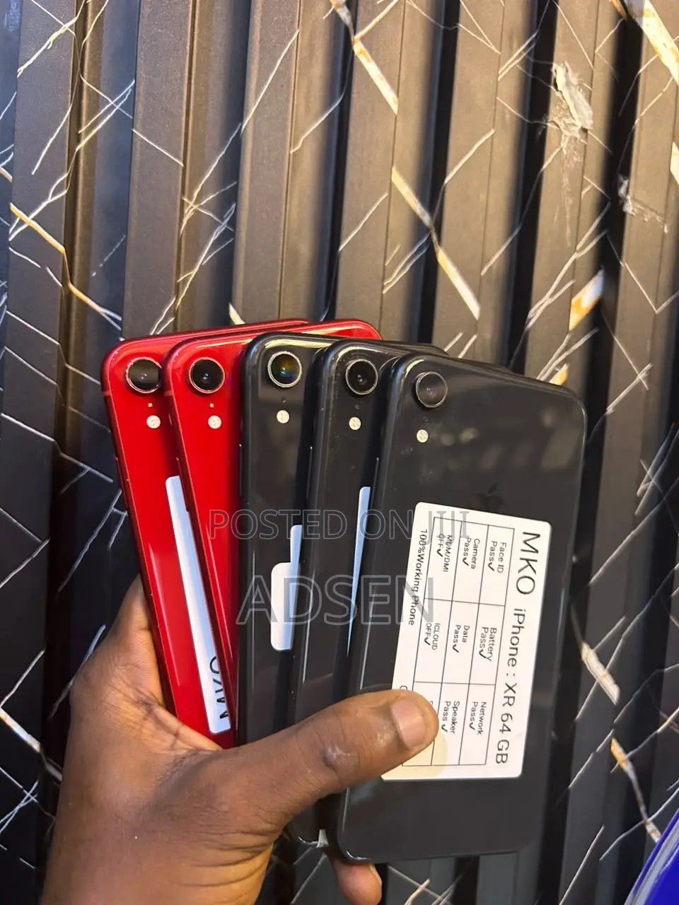 Apple iPhone XR 64 GB Black